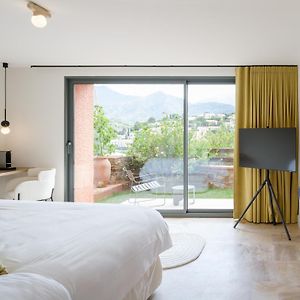 Port d'Avall Double Room Garden Outdoor Bathtub Mountain View